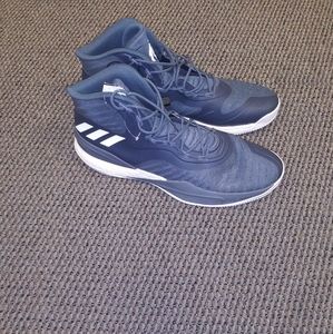 Brand new Derrick Rose 8 Adidas size 20
